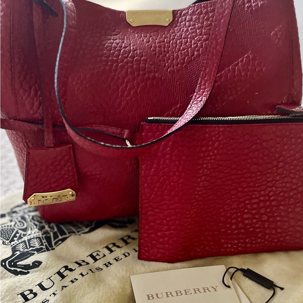 Burberry Canter Tote Check Embossed Red Leather shoulder bag.